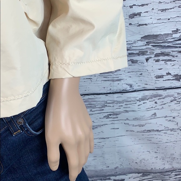 Luii Cropped Jacket with Oversized Buttons - XL - Picture 7 of 9